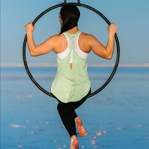 Light Green Twist and Flow Tank